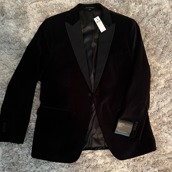 Banana Republic Other - Men’s Velvet Banana Republic Tuxedo Jacket *NWT!*